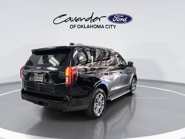 Certified 2025 Ford Expedition Active AWD/4WD image 8
