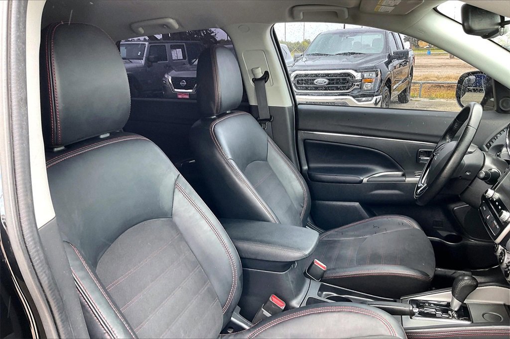 Used 2022 Mitsubishi Outlander Sport SE image 30