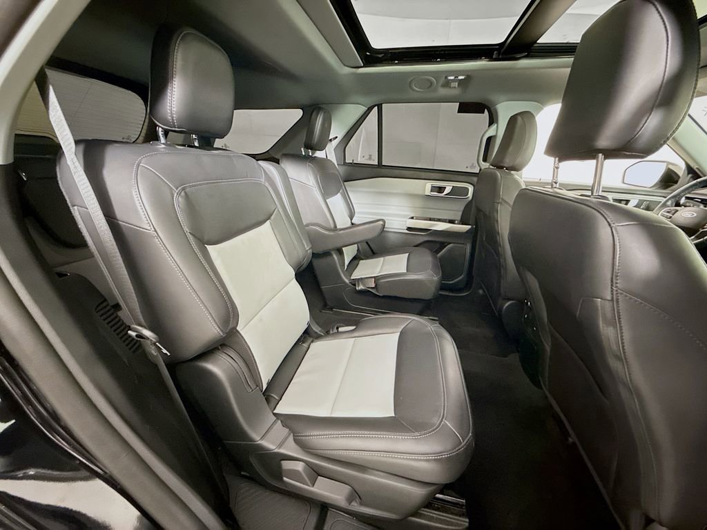 Certified 2023 Ford Explorer XLT w/ Equipment Group 202A image 28