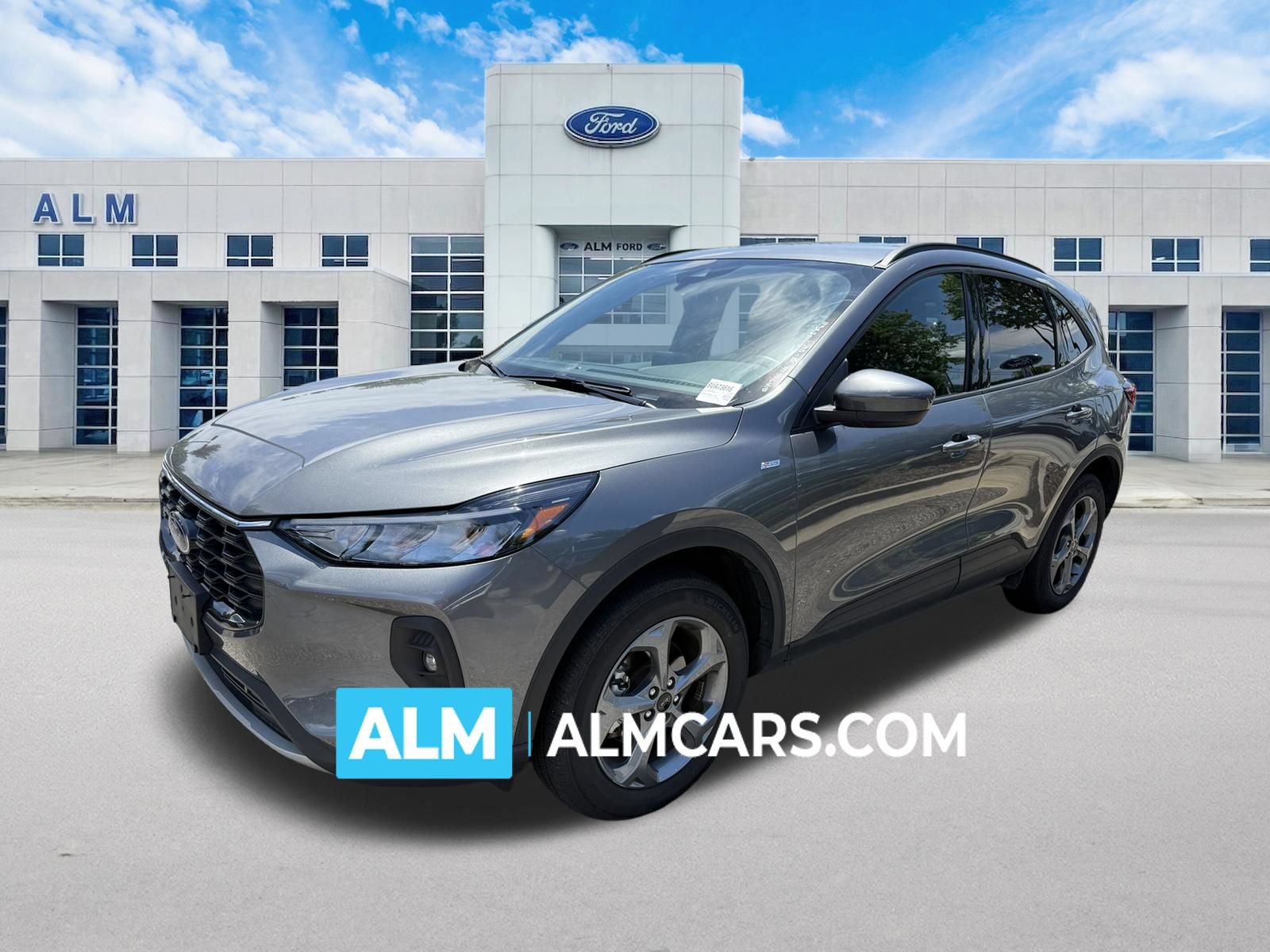 Certified 2025 Ford Escape ST-Line Select AWD/4WD image 1