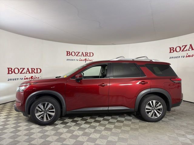 Used 2022 Nissan Pathfinder SL FWD image 5