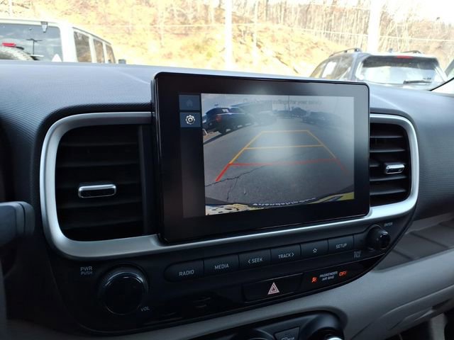 Used 2023 Hyundai Venue SEL image 26