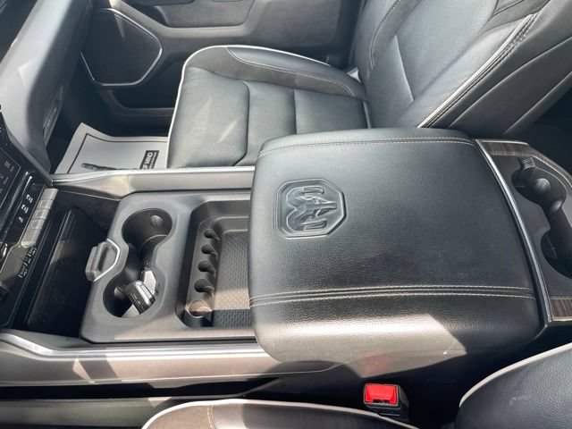 Used 2025 RAM 1500 Laramie AWD/4WD image 31