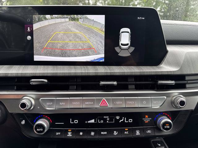 Used 2024 Kia Telluride EX w/ EX Captain's Chair Package AWD/4WD image 21
