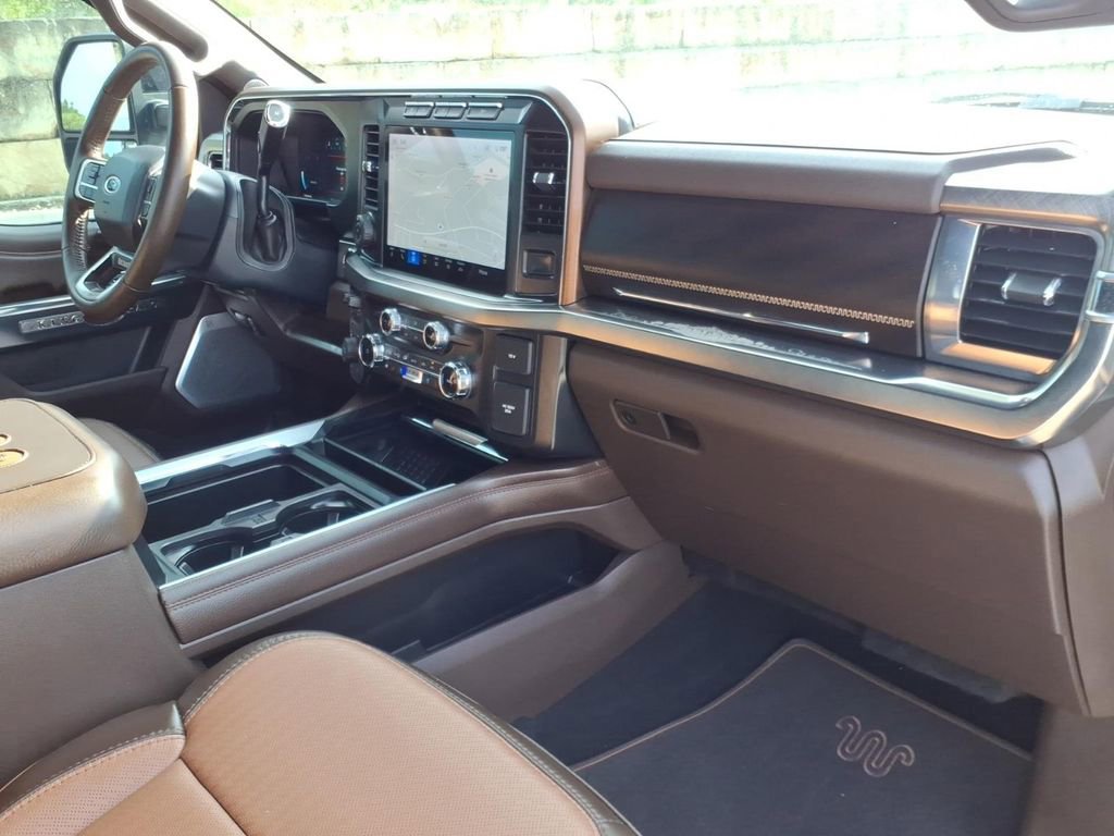Certified 2024 Ford F250 King Ranch AWD/4WD image 9