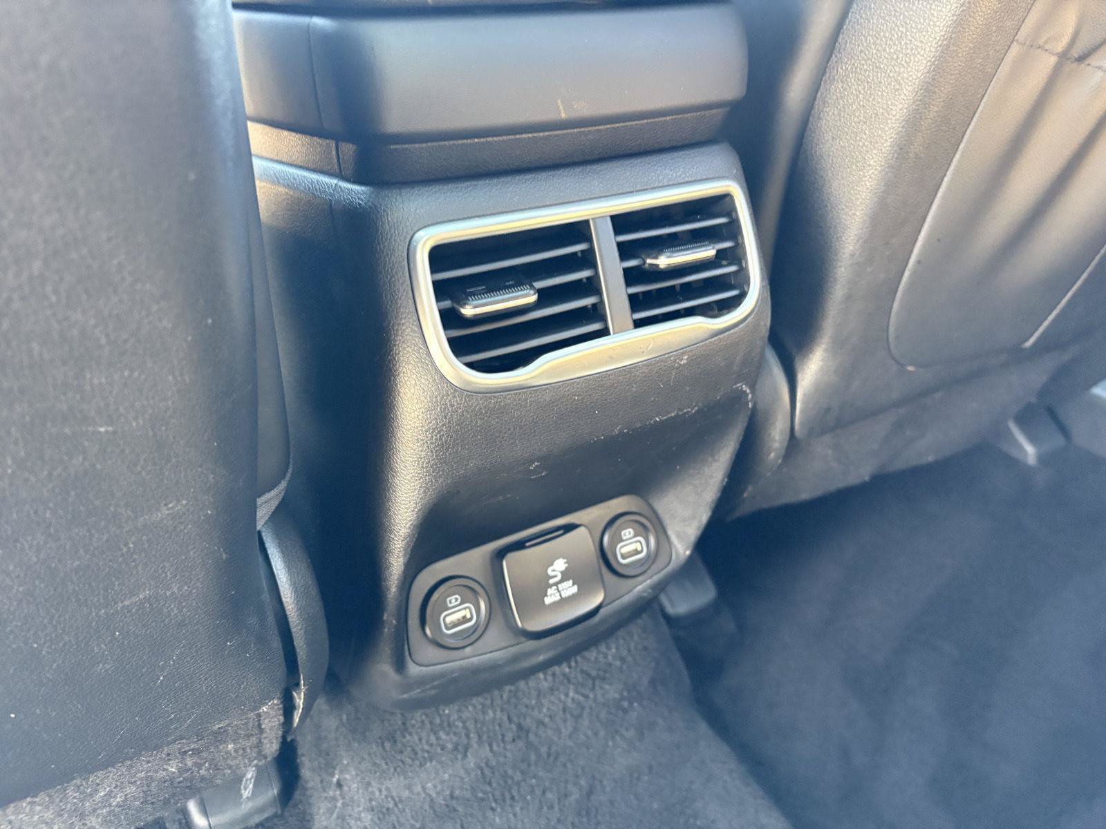 Used 2022 Hyundai Santa Fe Calligraphy AWD/4WD image 18