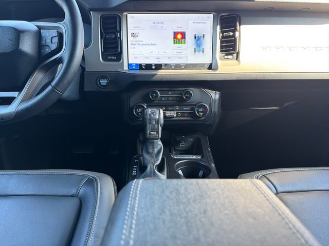 Certified 2025 Ford Bronco Outer Banks AWD/4WD image 19