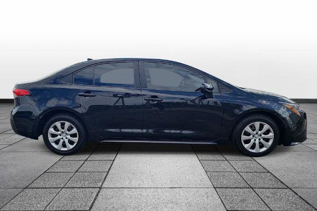 Used 2024 Toyota Corolla LE FWD image 4