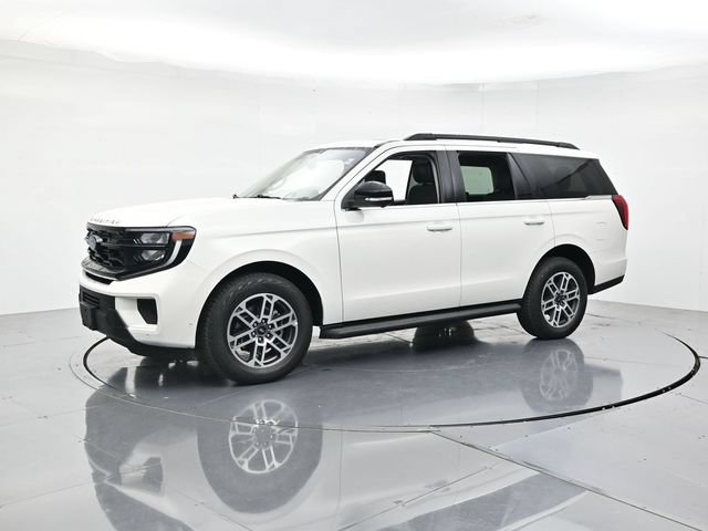 Certified 2025 Ford Expedition Active AWD/4WD image 5