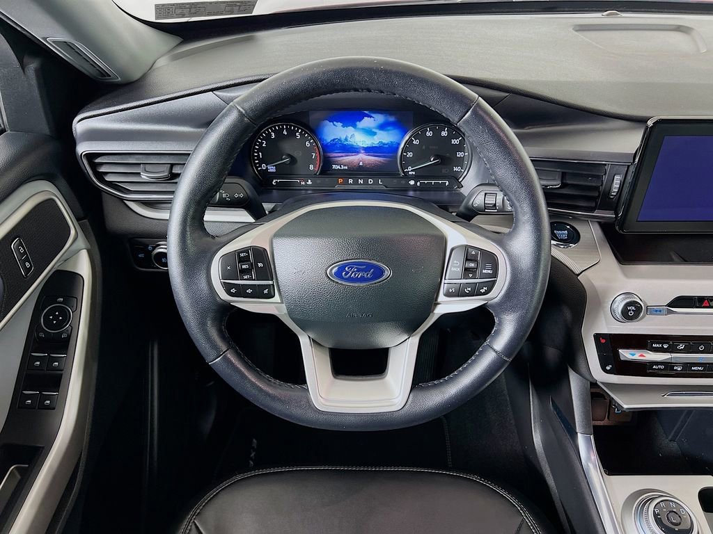 Certified 2023 Ford Explorer XLT w/ Equipment Group 202A image 14