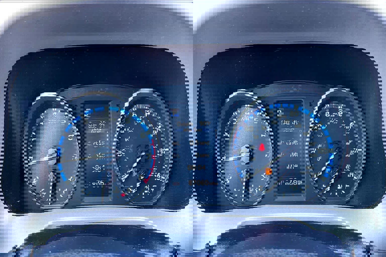 Used 2017 Toyota RAV4 XLE w/ All Weather Liner Package AWD/4WD image 28