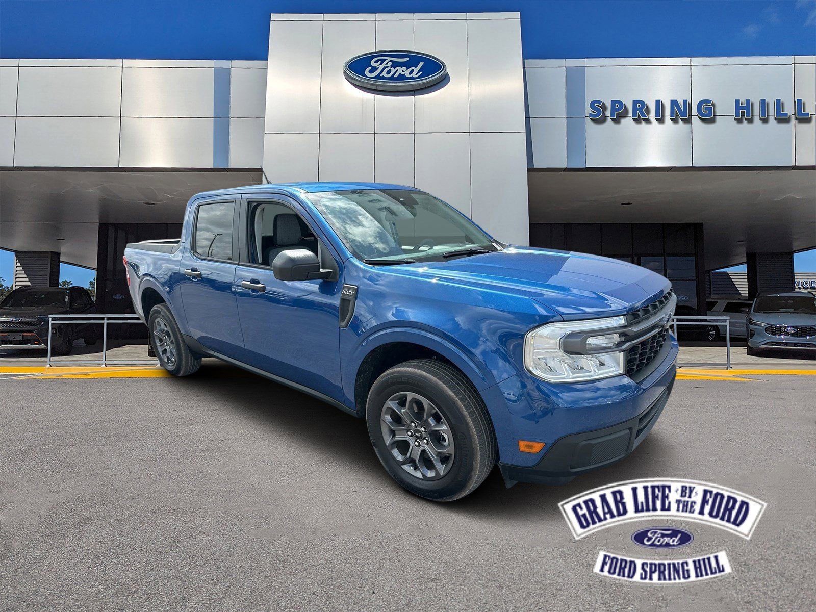 Certified 2024 Ford Maverick XLT FWD image 1