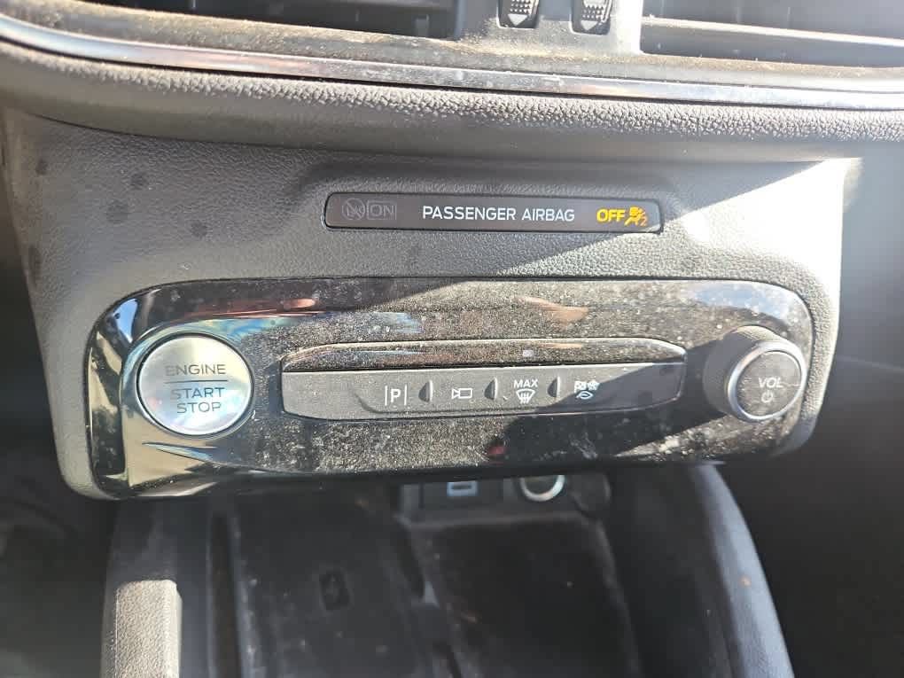 Certified 2023 Ford Escape SE w/ PHEV Premium Package FWD image 13