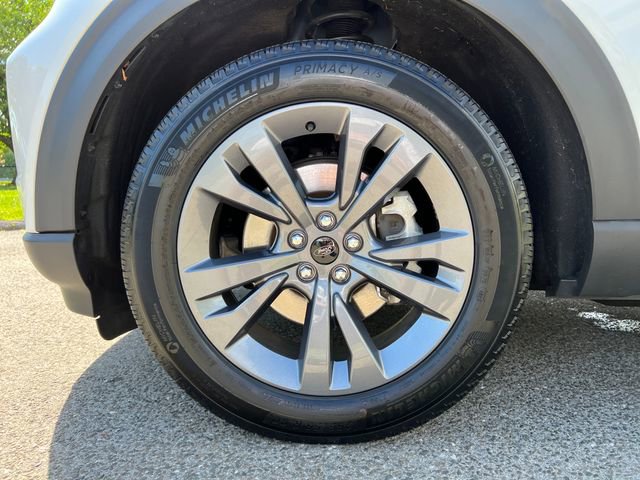 Certified 2024 Ford Explorer XLT w/ Equipment Group 202A AWD/4WD image 16
