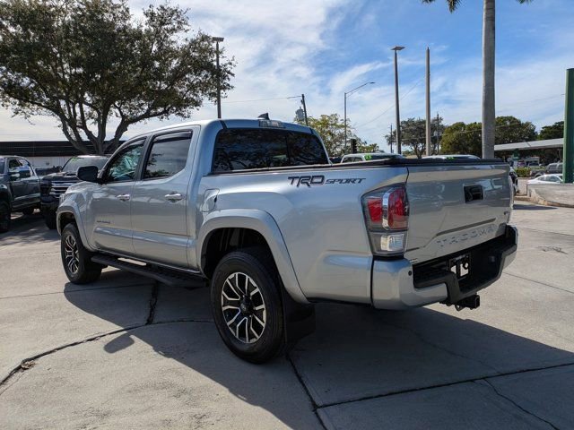 Used 2022 Toyota Tacoma TRD Sport image 2
