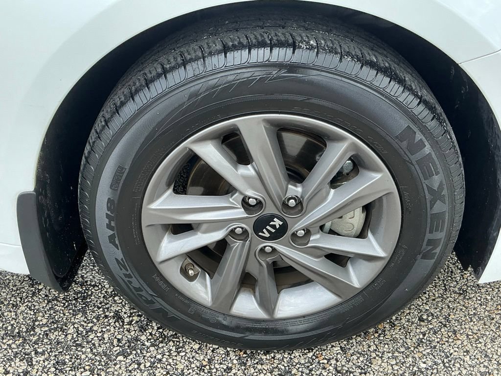 Used 2020 Kia Optima LX FWD image 15