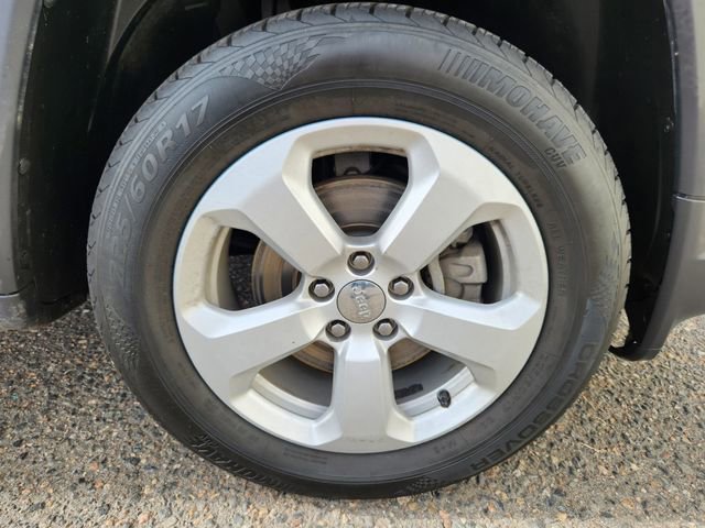 Used 2019 Jeep Compass Latitude w/ Popular Equipment Group image 21