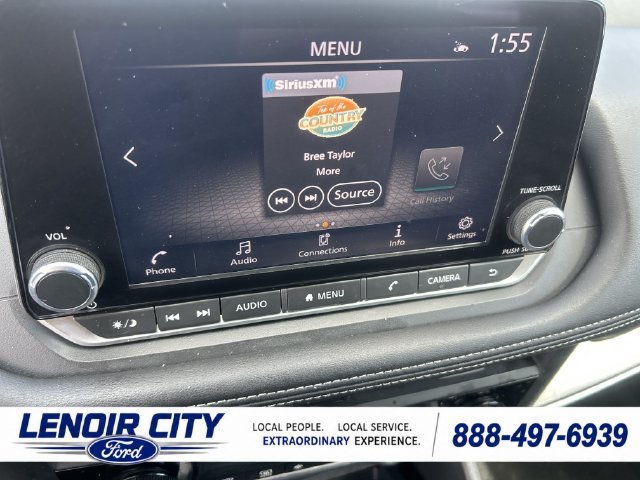 Used 2024 Nissan Rogue SV AWD/4WD image 11