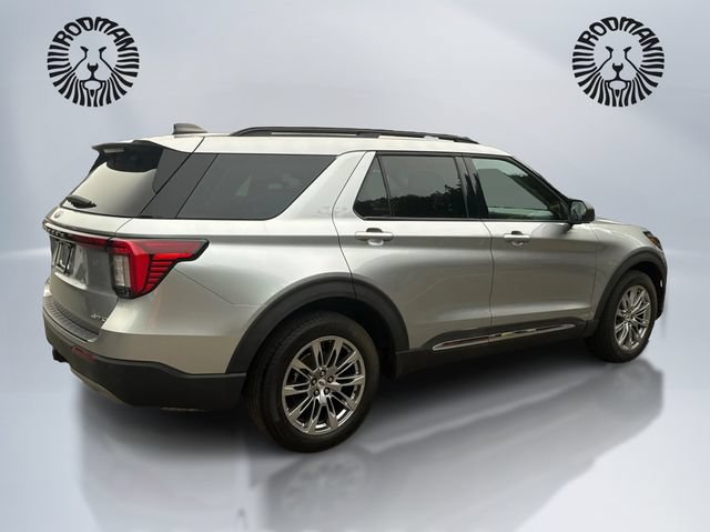 Certified 2025 Ford Explorer Active w/ Active Comfort Package AWD/4WD image 6