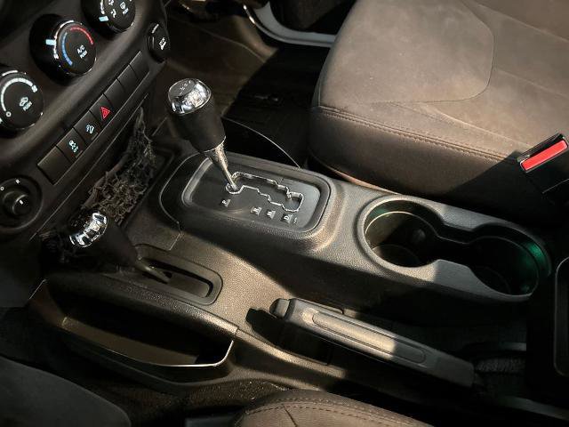 Used 2017 Jeep Wrangler Unlimited Sport AWD/4WD image 25