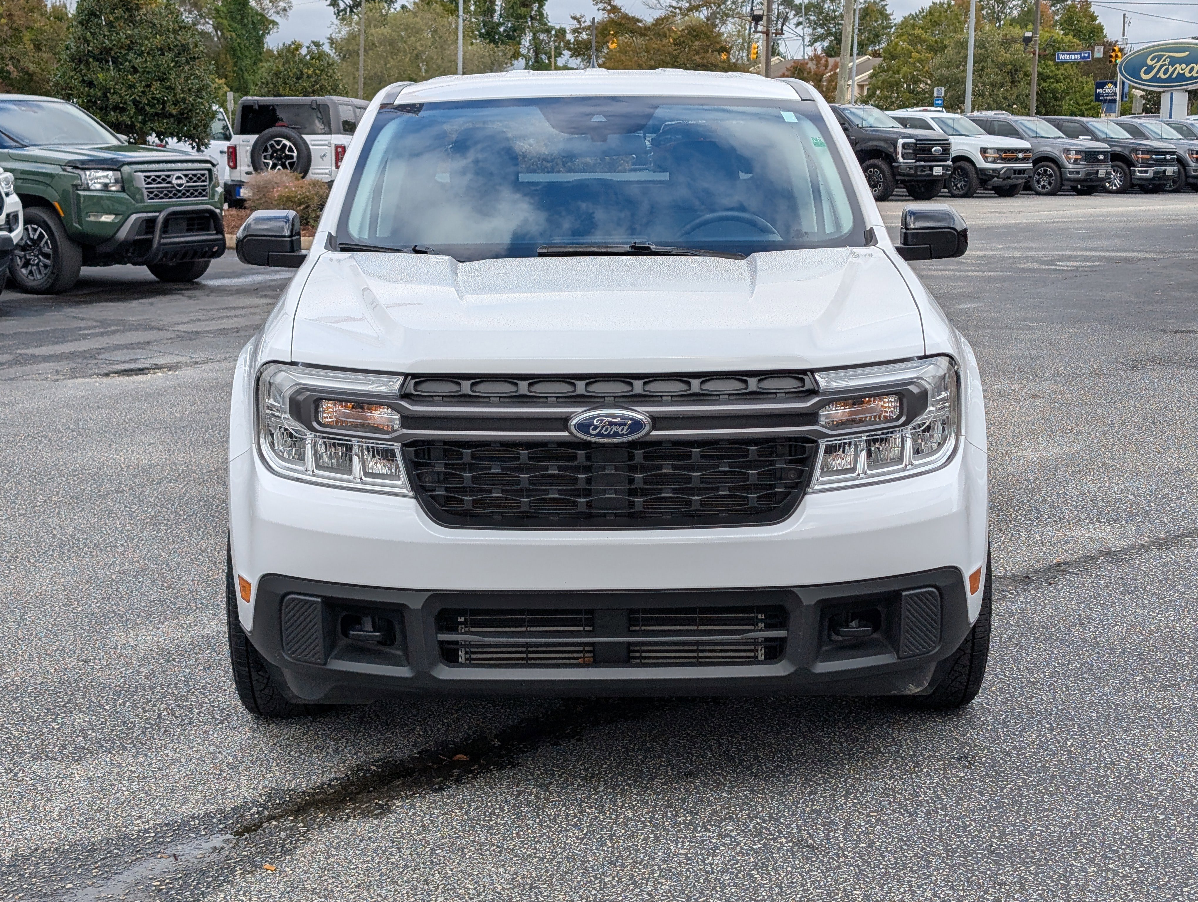 Certified 2024 Ford Maverick XLT w/ XLT Luxury Package image 3