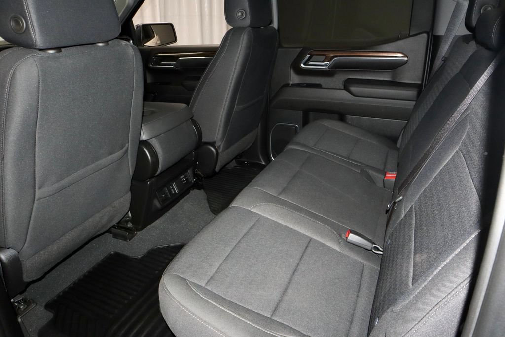 Used 2023 Chevrolet Silverado 1500 LT AWD/4WD image 21