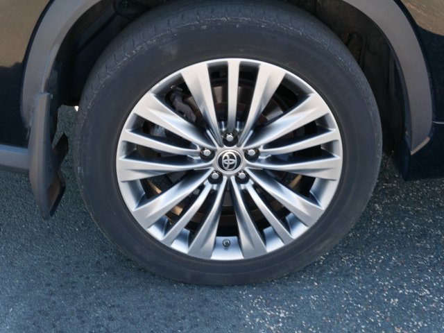 Used 2021 Toyota Highlander Platinum AWD/4WD image 9