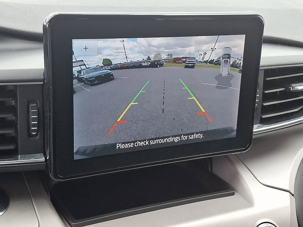 Certified 2023 Ford Explorer XLT w/ Equipment Group 202A AWD/4WD image 19