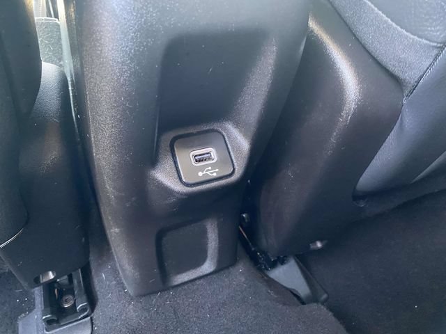 Used 2023 Jeep Renegade Trailhawk w/ Trailhawk Elite Group AWD/4WD image 13