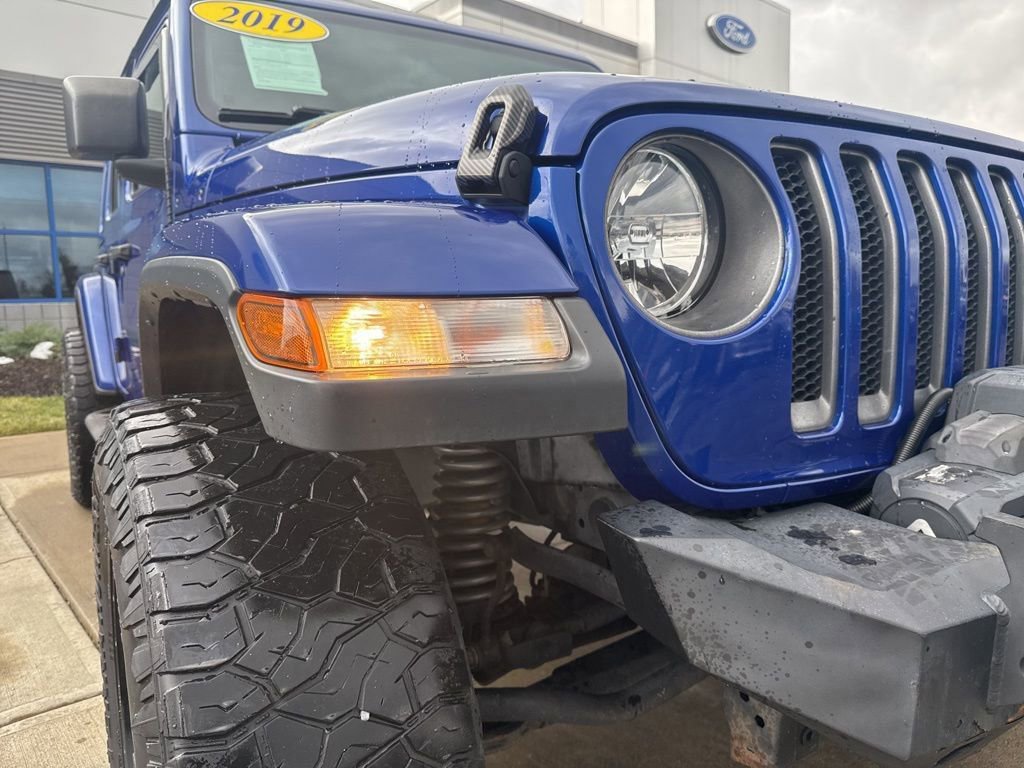 Used 2019 Jeep Wrangler Unlimited Sahara w/ Uconnect 4C Nav & Sound Group image 11