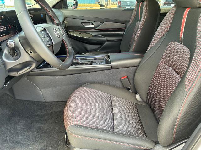 Used 2026 Nissan Sentra SR w/ Floor Mat Package FWD image 14