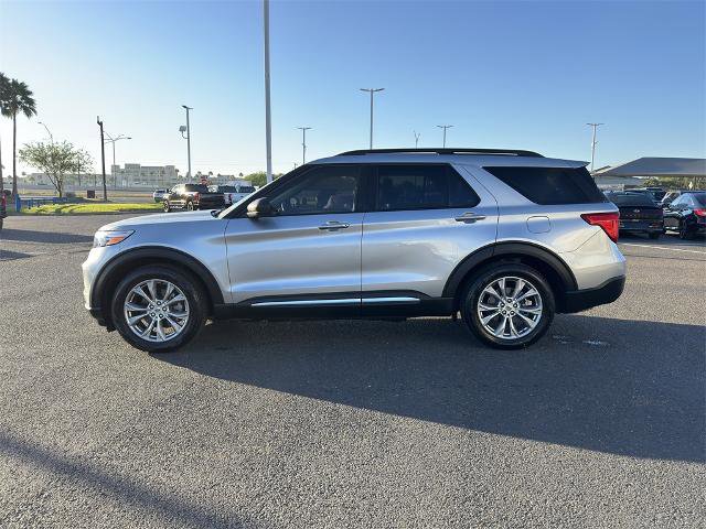 Certified 2022 Ford Explorer XLT w/ Equipment Group 202A image 8