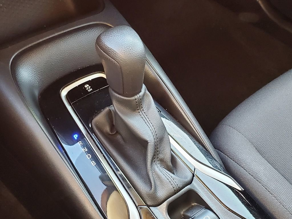 Used 2021 Toyota Corolla LE image 25