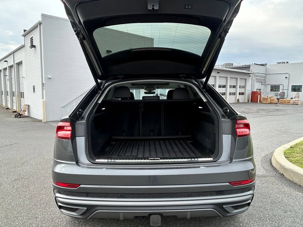Used 2020 Audi Q8 Premium Plus AWD/4WD image 28