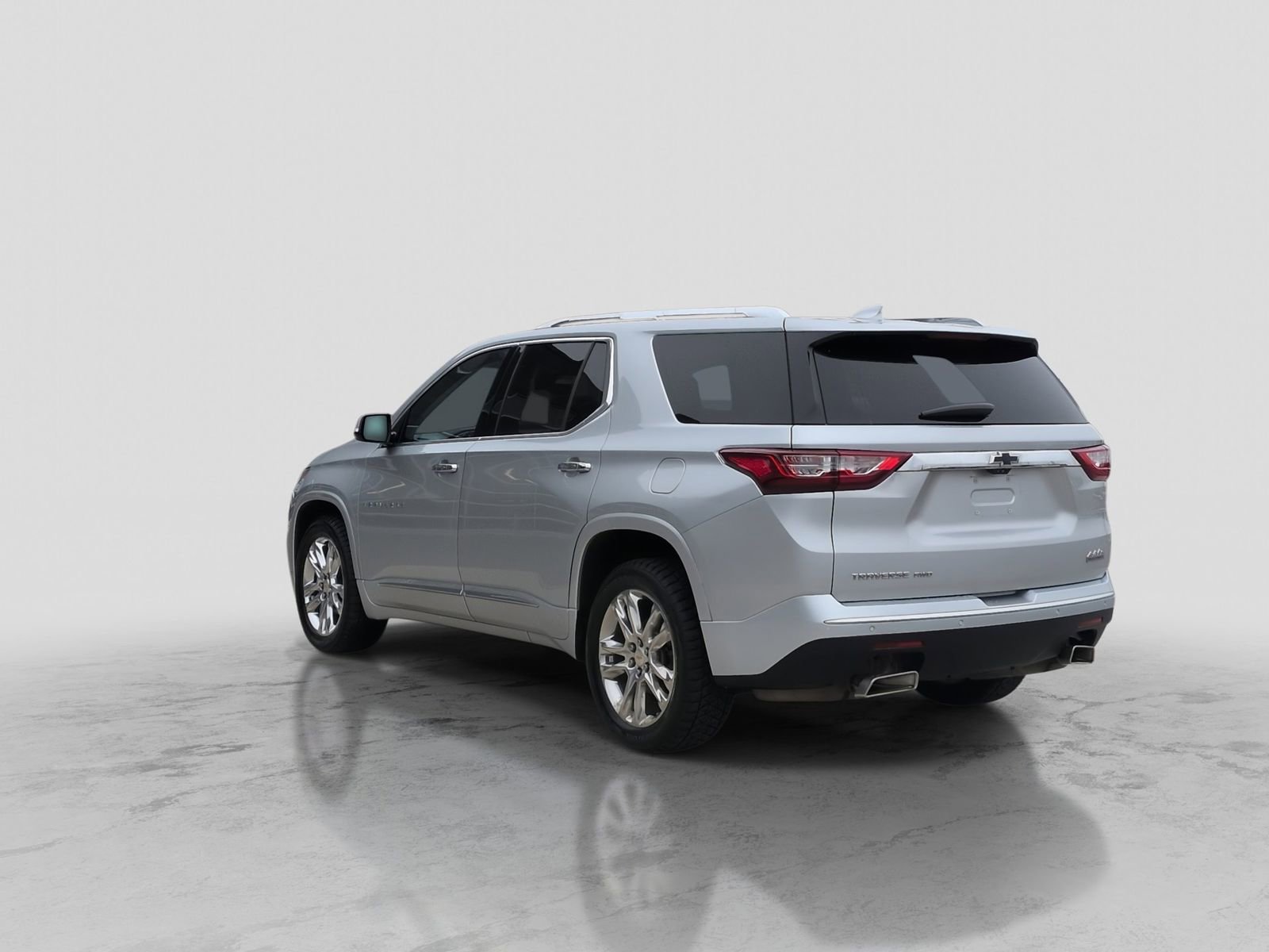 Used 2018 Chevrolet Traverse High Country w/ LPO, Floor Liner Package AWD/4WD image 4