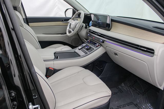 Used 2024 Hyundai Palisade Limited AWD/4WD image 18