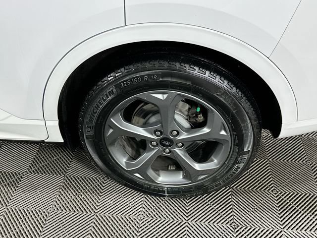 Certified 2023 Ford Escape ST-Line w/ Tech Pack #1 image 38