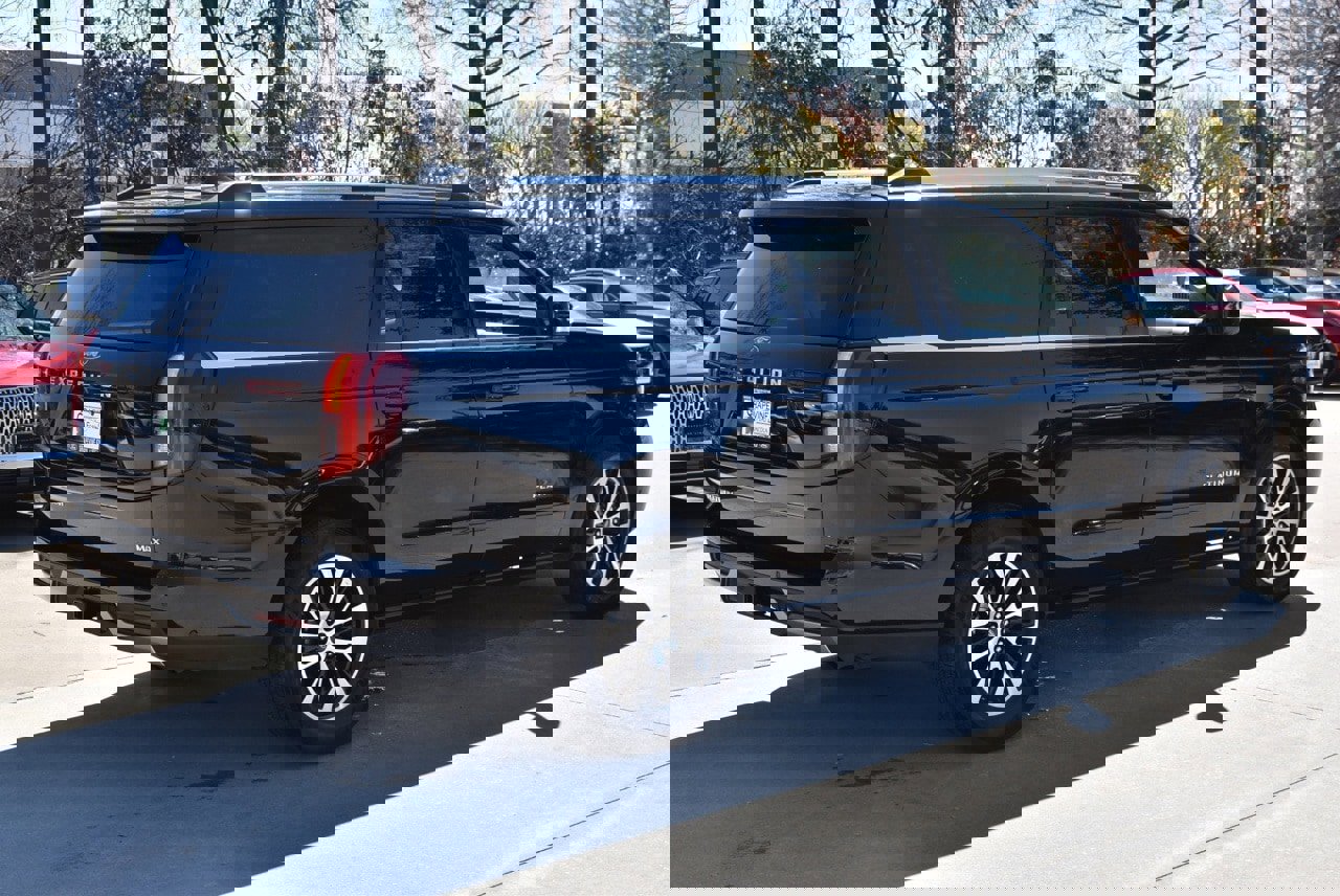 Certified 2025 Ford Expedition Max Platinum image 7