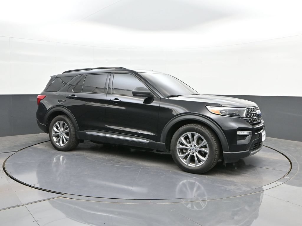 Certified 2021 Ford Explorer XLT w/ Equipment Group 202A RWD image 17