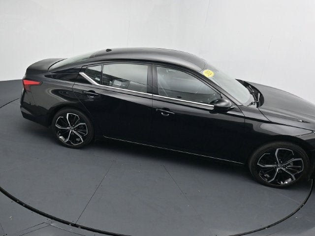 Used 2025 Nissan Altima 2.5 SR FWD image 38