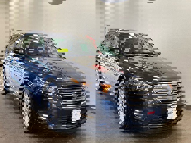 Certified 2017 Ford Taurus SEL w/ Equipment Group 201A image 6