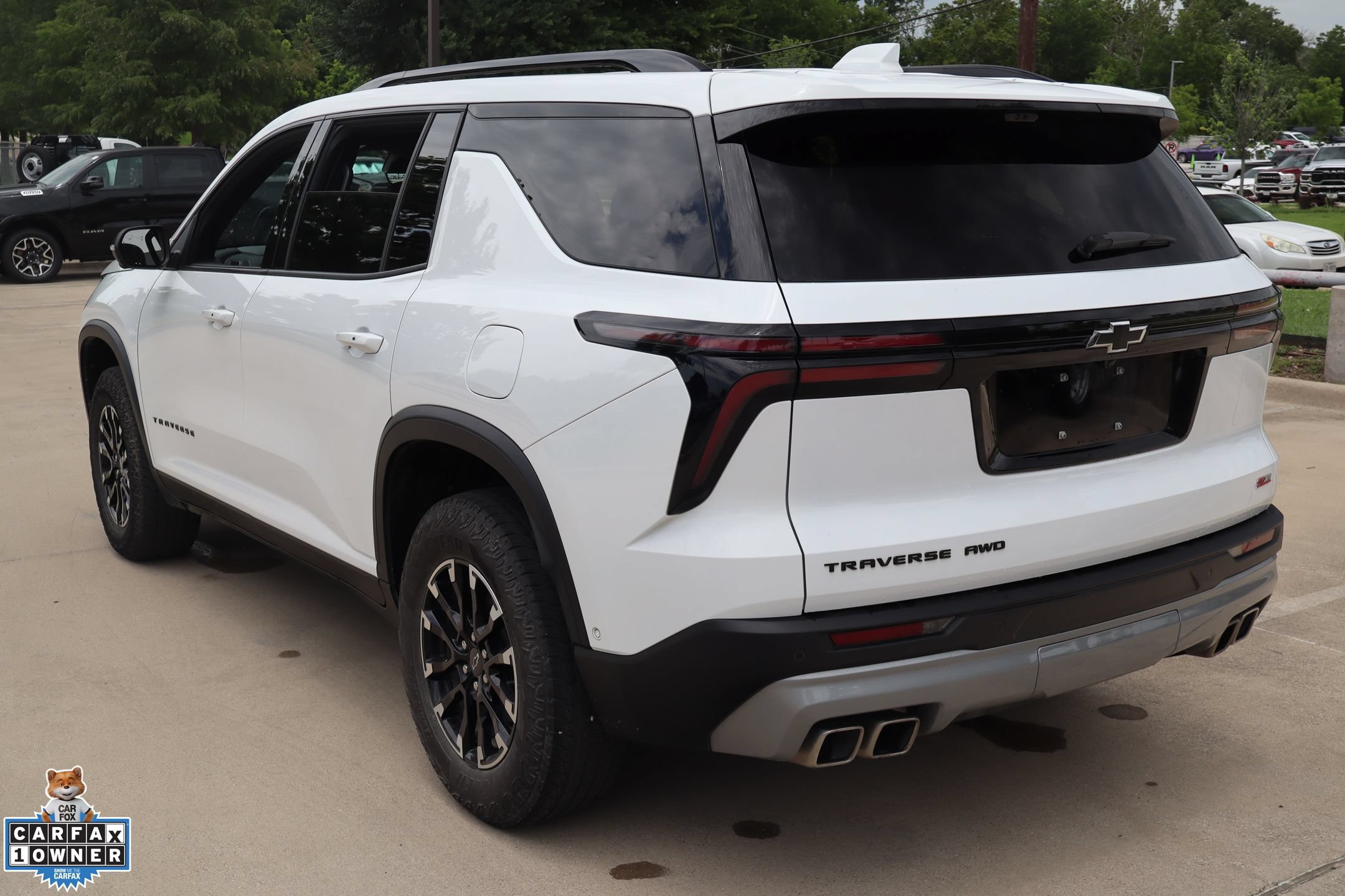 Used 2024 Chevrolet Traverse Z71 w/ Enhanced Driving Package AWD/4WD image 6