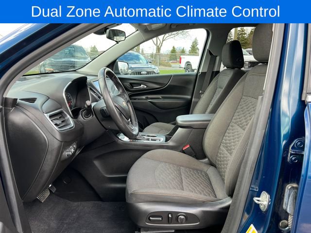 Used 2020 Chevrolet Equinox LT w/ Driver Convenience Package image 4