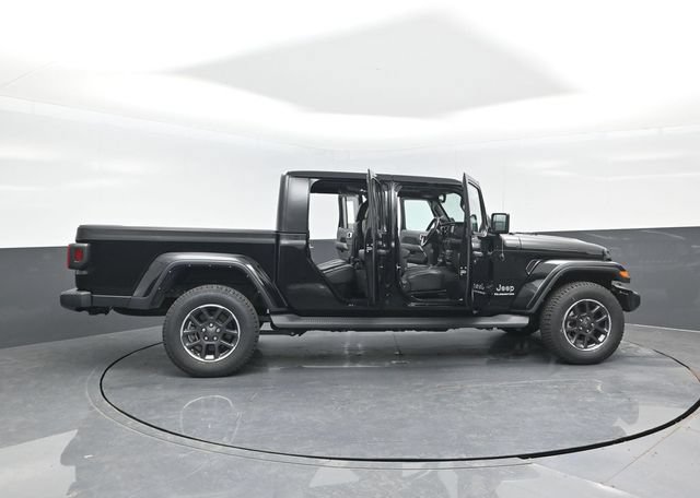 Used 2022 Jeep Gladiator Overland w/ Popular Equipment Package AWD/4WD image 25