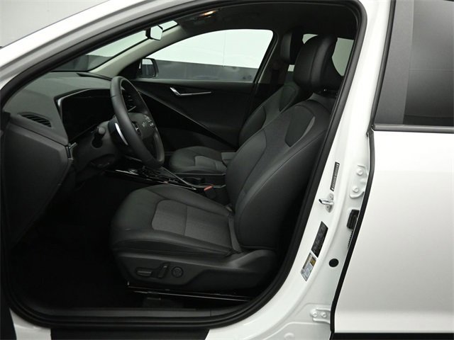 Used 2024 Kia Niro EX image 26