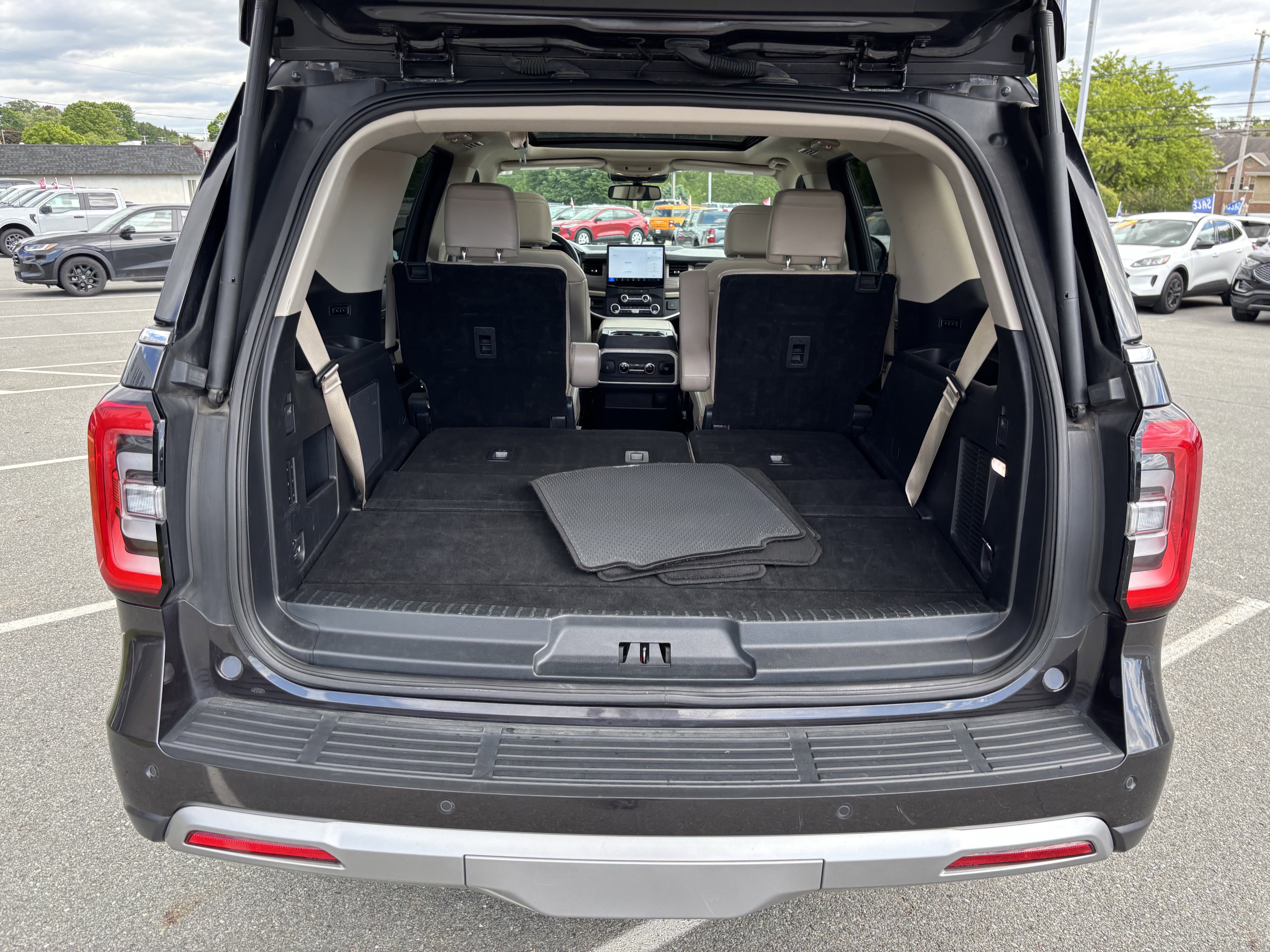 Certified 2024 Ford Expedition Limited AWD/4WD image 33
