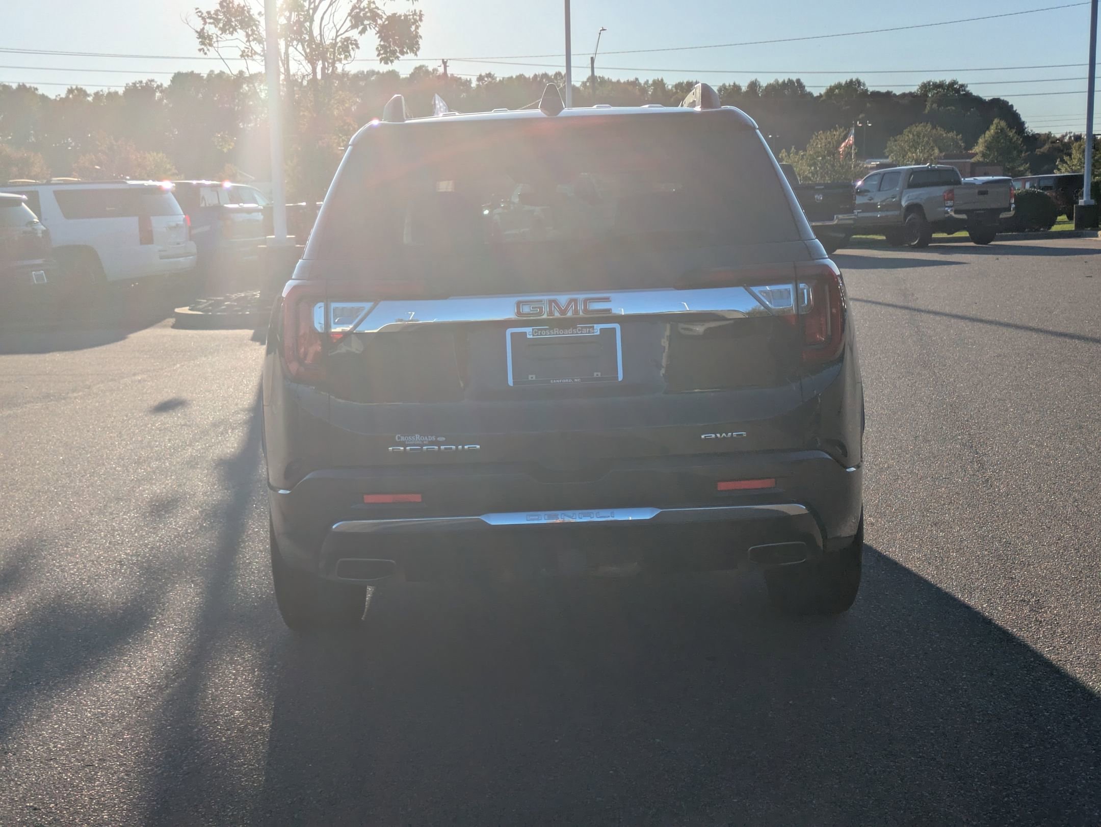 Used 2022 GMC Acadia Denali w/ Denali Ultimate Package image 6