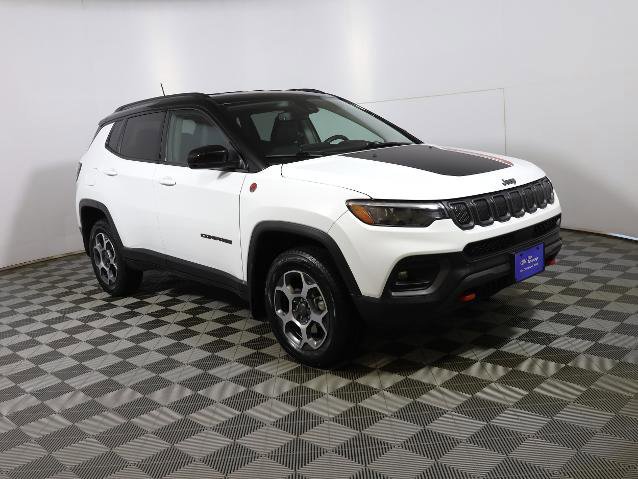 Used 2022 Jeep Compass Trailhawk w/ Trailhawk Elite Group image 5