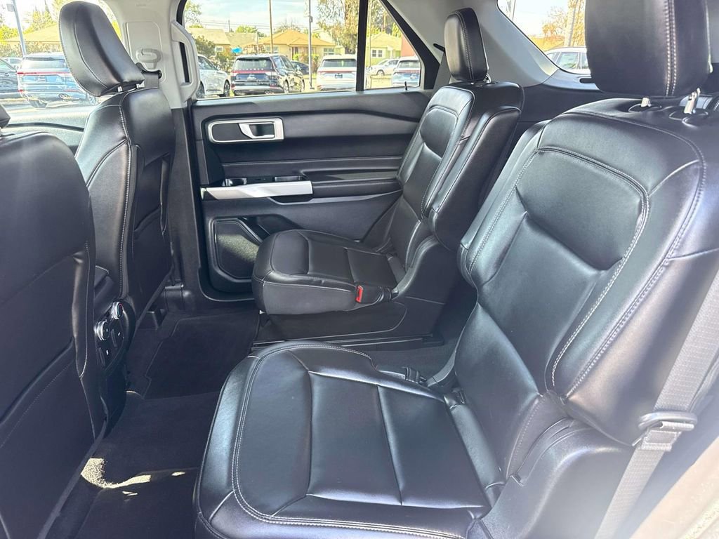 Certified 2022 Ford Explorer XLT w/ Equipment Group 202A image 12