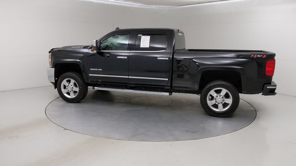 Used 2018 Chevrolet Silverado 2500 LTZ w/ Duramax Plus Package AWD/4WD image 17